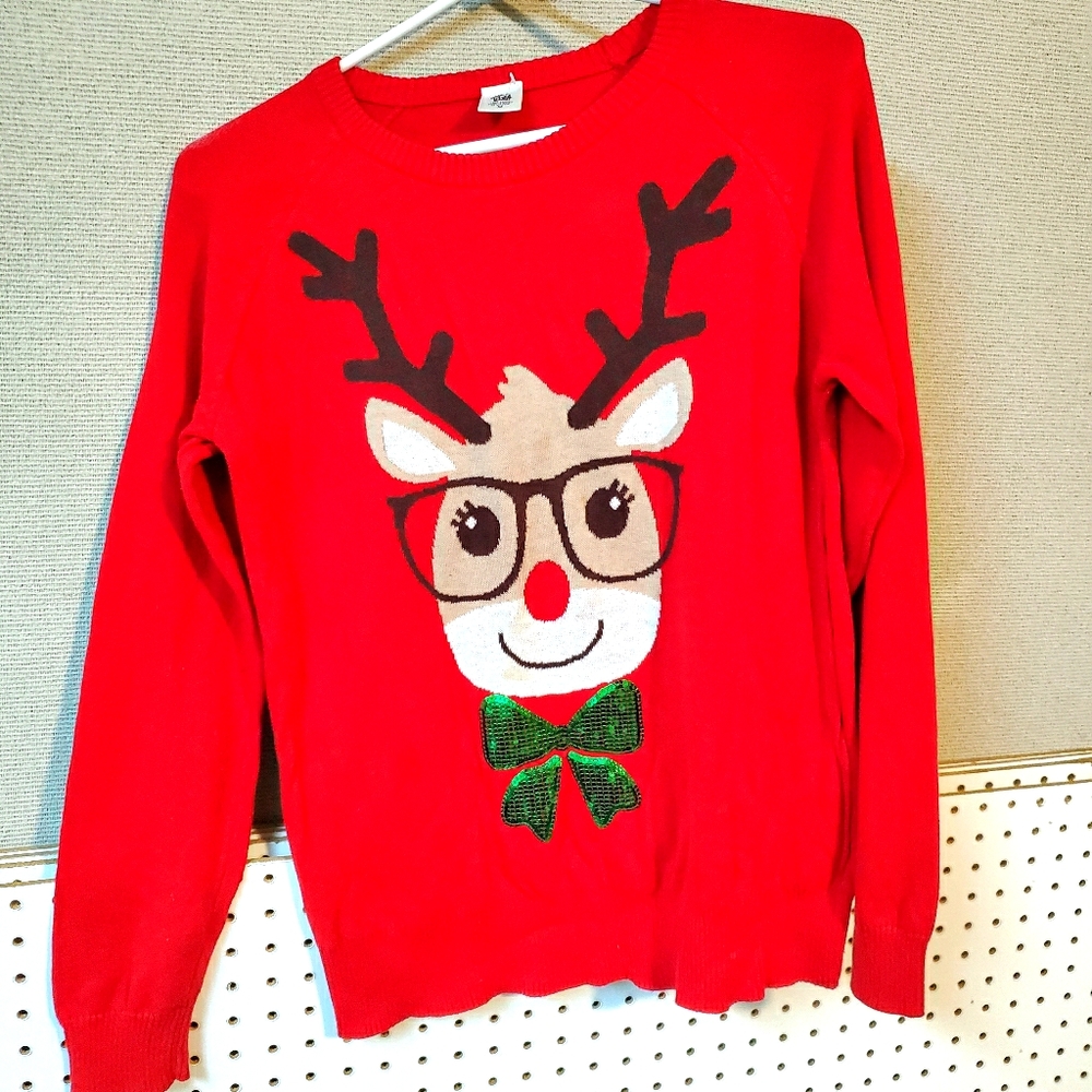 Medium size sweater in great condition